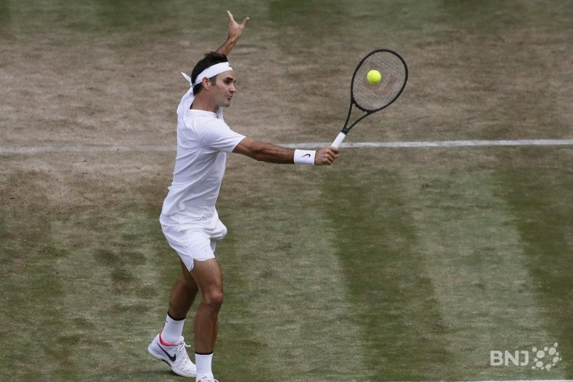 Roger Federer a haussé le ton après avoir concédé la première manche.