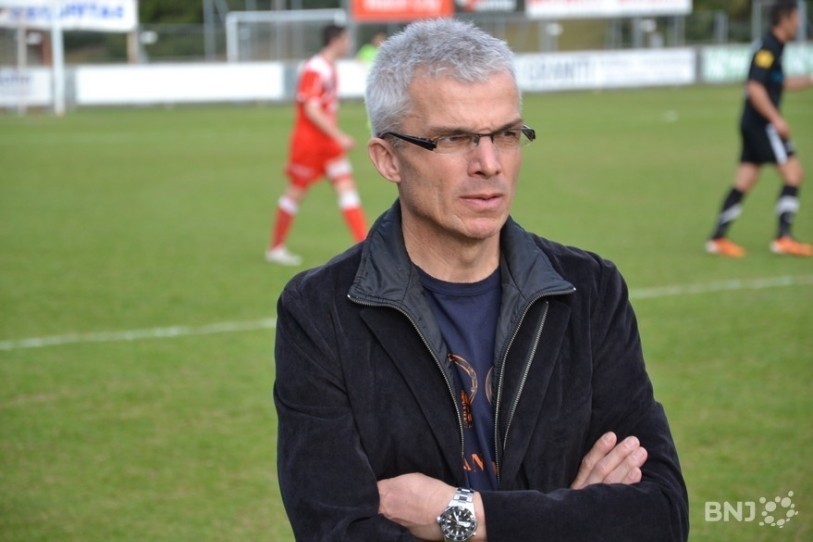 L'entraîneur des moins de 21 ans de Xamax, Philippe Perret, a hâte de voir ses jeunes à l'œuvre. (photo : archives)