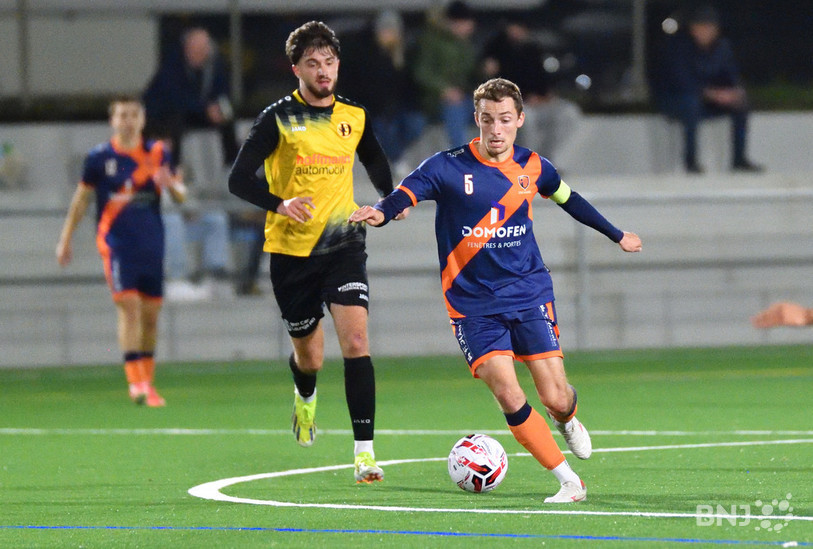 Le capitaine Roman Huber a montré l'exemple en marquant le premier but. (Photo : archives Georges Henz)