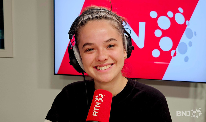 Sweet Julie dans « La Matinale », à quelques minutes d’interpréter son dernier titre, « Selflove », en direct.