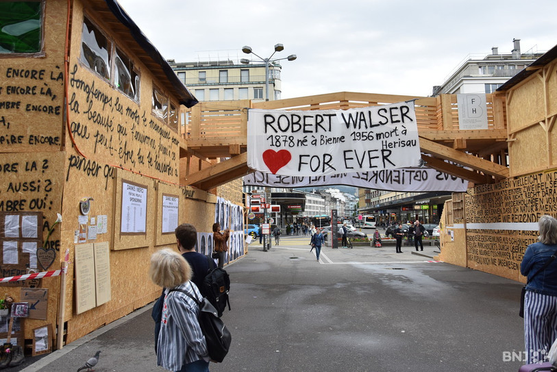La demande de Mohamed Hamdaoui (PDC) fait suite à l’installation de Thomas Hirschhorn sur la place de la Gare.