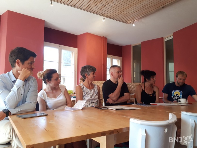 Une partie des candidats au Conseil national était présent. De gauche à droite: Grégory Jaquet, Aurélie Widmer, Veronika Pantillon, Denis de la Reussille, Derya Dursun et Fabien Fivaz.