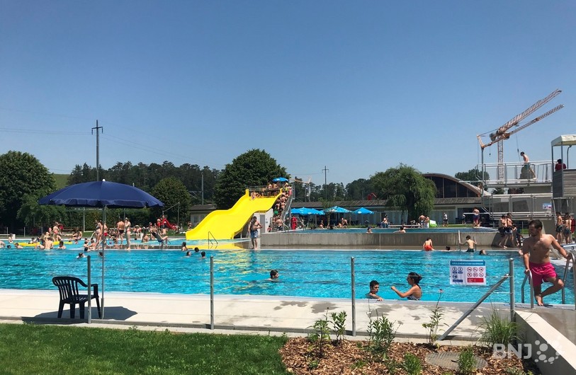 Les piscines du canton ont retrouvé une fréquentation en hausse après un été 2021 en teinte grise (image d'illustration).
