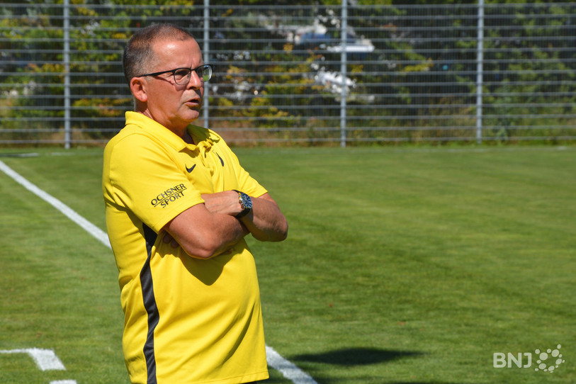 Philippe Rossinelli, l'entraîneur des SR Delémont, ne foulera pas le banc de touche samedi. (Photo: archives)