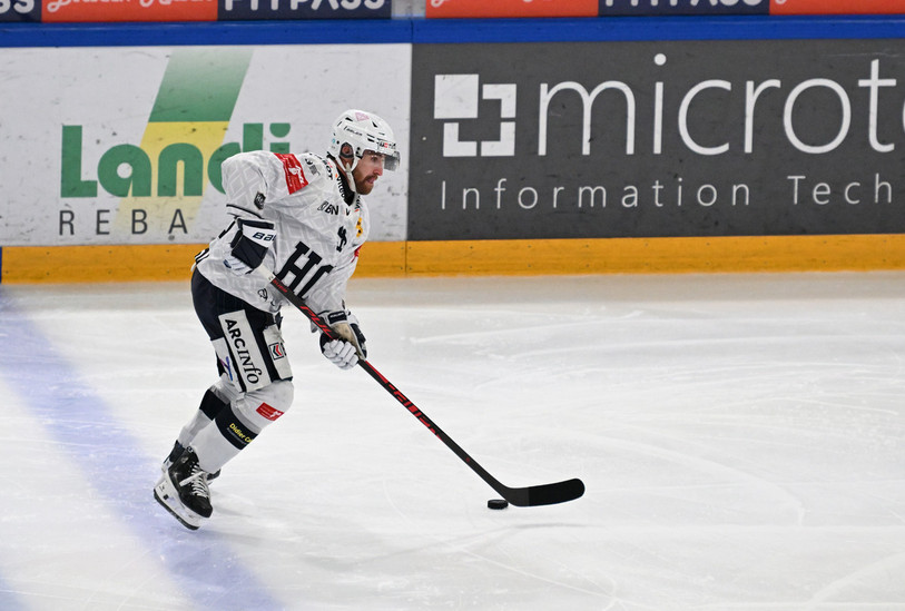 Arnaud Jaquet et la défense du HCC ont bien défendu la maison devant leur gardien, Viktor Östlund. (Photo : archives Bertrand Pfaff)