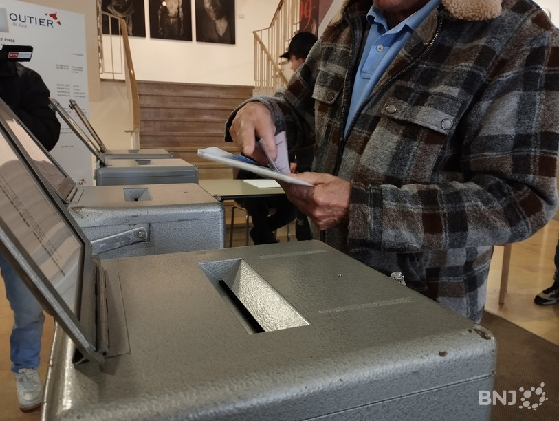Le taux de participation pour l'élection au
Parlement à Moutier a atteint 31,6%.