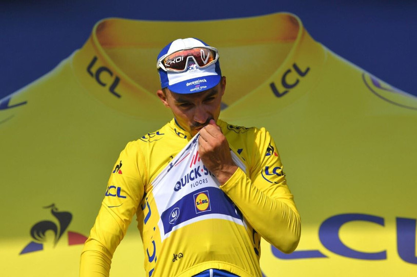 Le maillot jaune a donné des ailes à Julian Alaphilippe (Photo: Twitter Deceuninck-QuickStep).