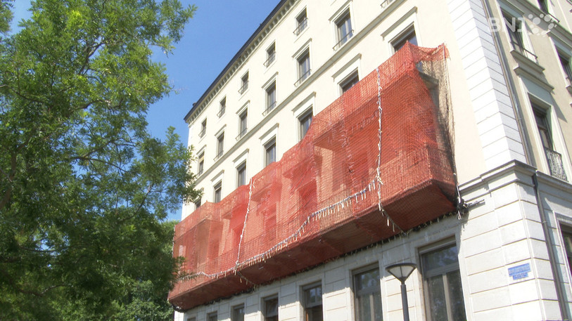 L'édifice a été construit en 1861. Il a accueilli jusqu'en 1920 le Grand Hôtel Bellevue. (photo : Maison d'art'chitecture Serge Grard)