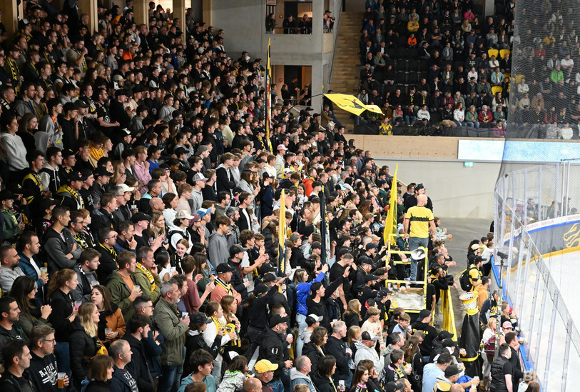 Le public du HC Ajoie commence à s'impatienter après le mauvais début de saison du club ajoulot (Photo : archives/Georges Henz)