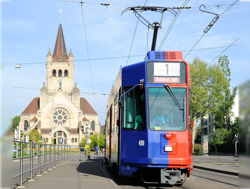 Une ligne de tram spéciale a été mise en place pour relier les différents sites de la Foire. (Photo d'illustration : transitpeople/Flickr - CC BY 2.0.)