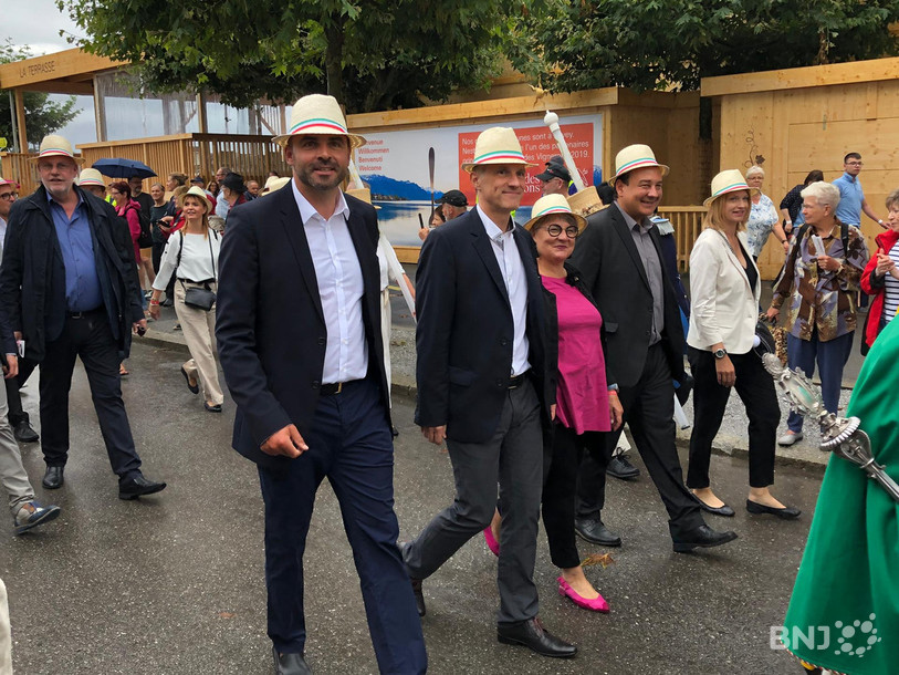 Le Conseil d’Etat a pris part samedi matin au cortège neuchâtelois dans la cité veveysanne.