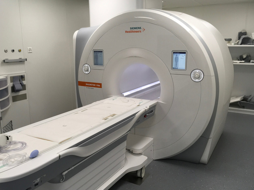 L'appareil d'IRM a été livré début juillet à l'HNe. Il accueillera ses premiers patients le 19 août.