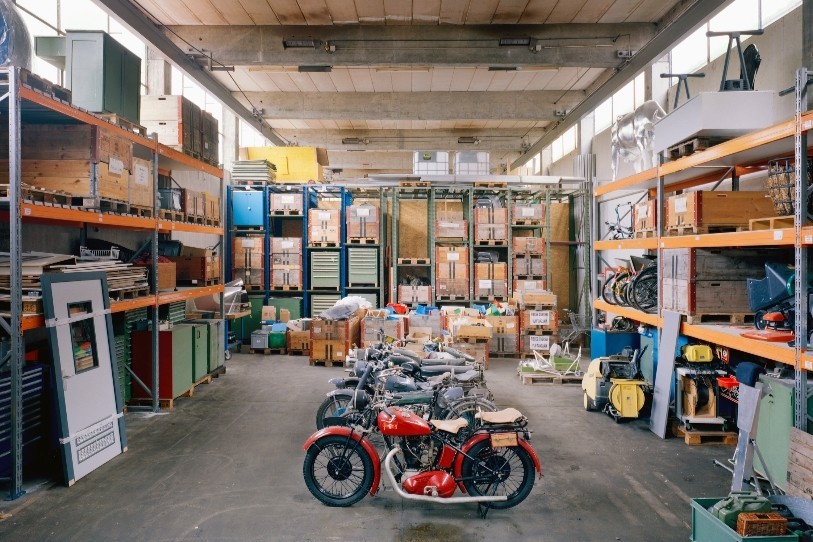 Des motos et vélos fabriqués par Condor SA seront présentés dans les bâtiments rénovés (photo : Florian Amoser).