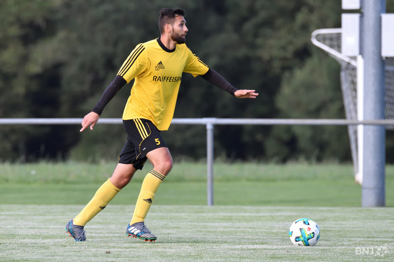 Le défenseur ajoulot Karim Ziouane a enfilé son costume de héros samedi soir dans la banlieue bernoise. (Photo: archives) 
