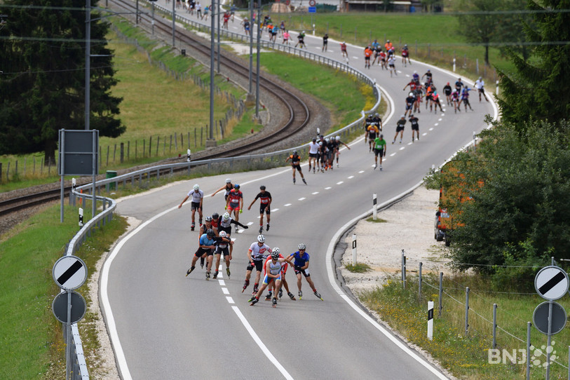 Ce ne sera pas la même cohue sur les routes comme ici en 2019, les sportifs devront cette année se chronométrer individuellement. (Photo: Georges Henz)