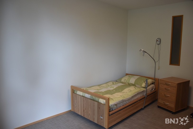 Toutes les chambres de l'EMS du Redern sont équipées d'une salle de bain individuelle.