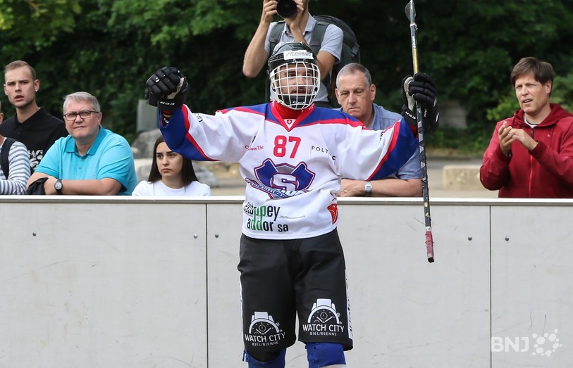 Eric Estevez et les Bienne Seelanders ont pu lever les bras à sept reprises dimanche devant leur public. (Photo: archives)
