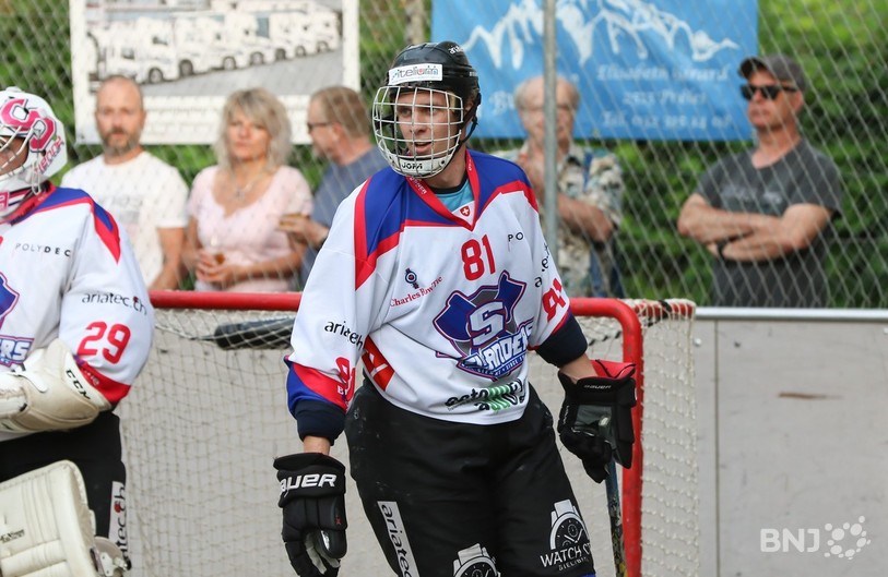 Jérémy Gurtner et les Bienne Seelanders devront réagir ce dimanche devant leurs partisans. (Photo: archives)