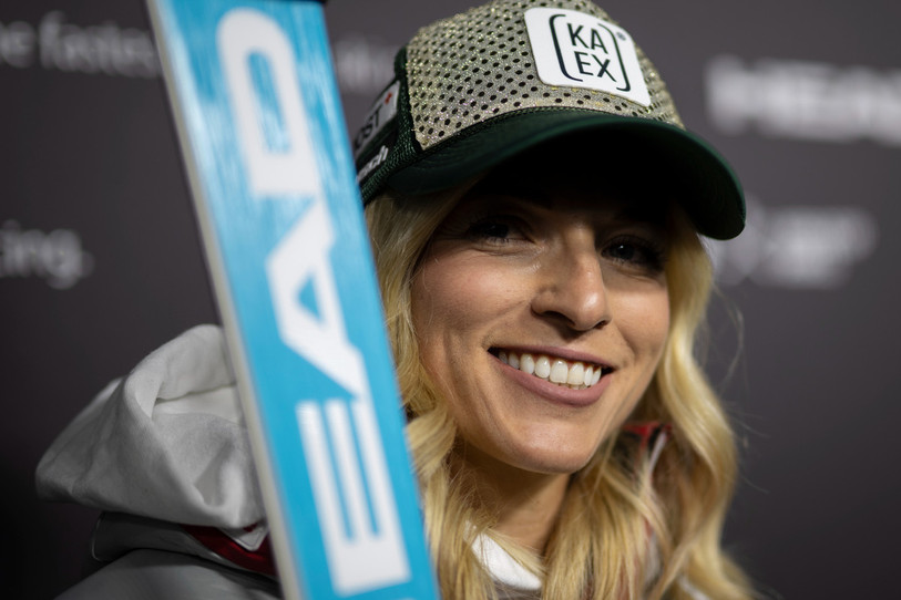 Lara Gut-Behrami est tout sourire avant d’entamer la dernière saison de sa carrière. (Photo : KEYSTONE/Gian Ehrenzeller)