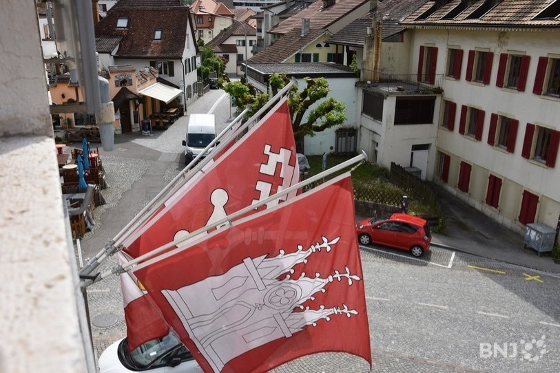 La rue de l'Hôtel-de-Ville grouillait de monde le 18 juin 2017. Qu'en sera-t-il dimanche 28 mars ? La police rappelle que les mesures anti-Covid restent valables. (Photo : archives)