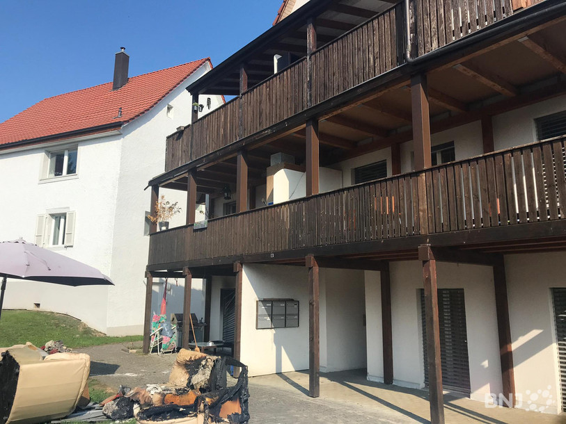 Un appartement a été la proie des flammes.