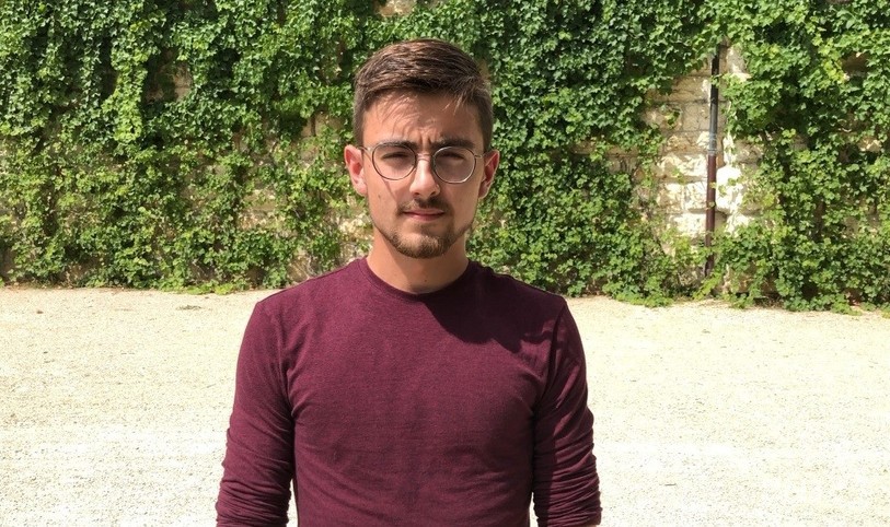 Tristan Davila se présente au Conseil national pour le parti des Verts.