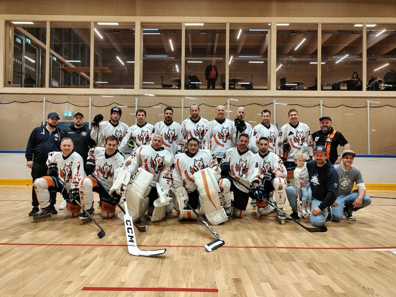 Les Seniors du SHC Rossemaison ramène la Coupe de Suisse dans le Jura. (Photo: SHC Rossemaison)