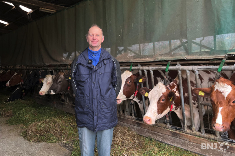 Dominique Erard, agriculteur à Courcelon, témoigne après l'annonce de la chute du prix du lait.