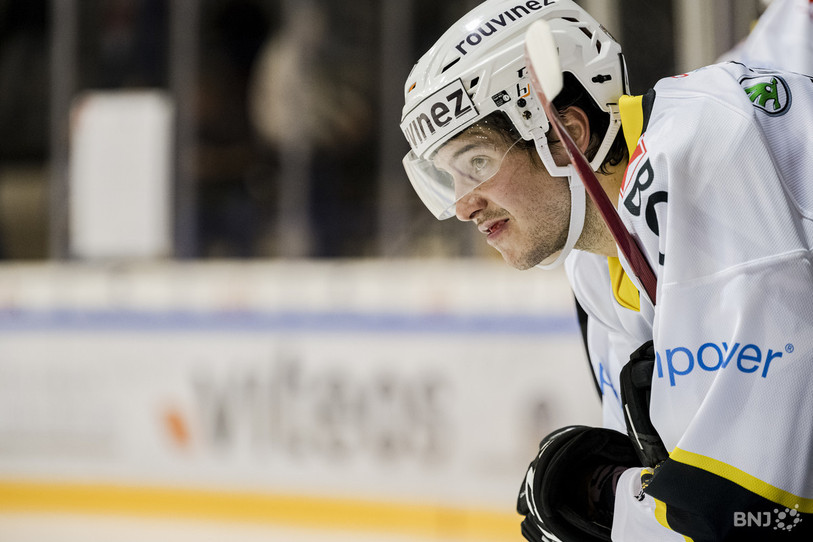 Stefan Mäder et le HC Ajoie ont transpiré pour venir à bout des Ticino Rockets (photo : archives/Jonathan Vallat).