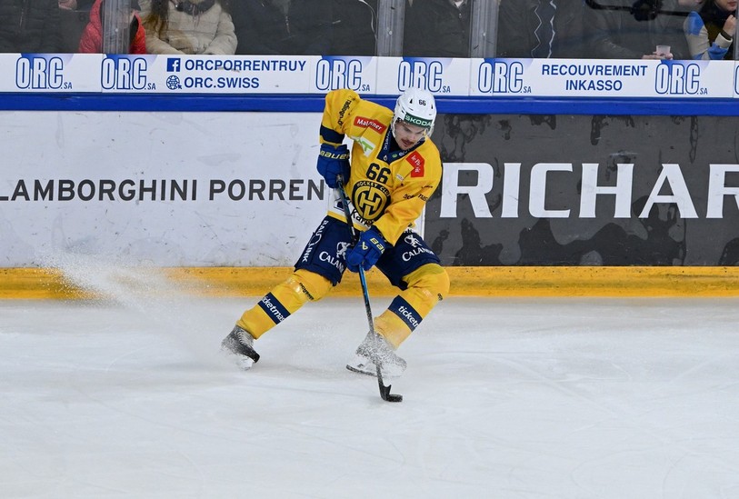 Valentin Nussbaumer ne pourra pas poursuivre les play-off avec Davos. (Photo archives: Georges Henz)