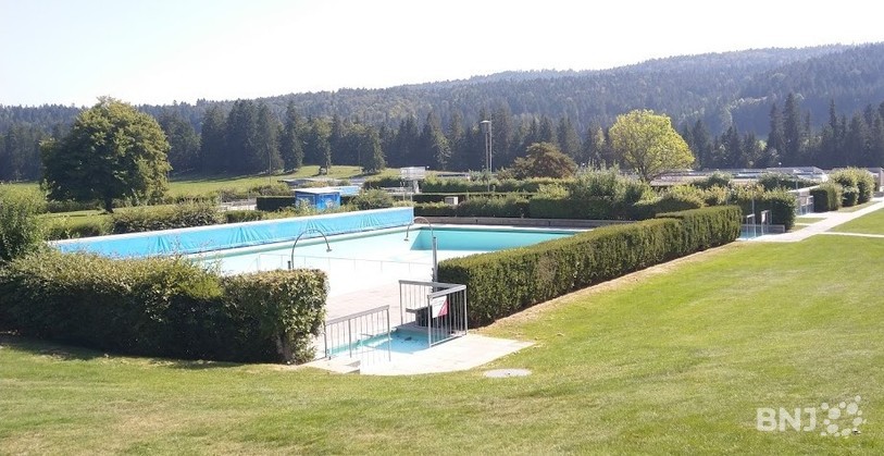 La piscine devait rester fermée en 2020. Le Conseil municipal de Tramelan a finalement changé d'avis.