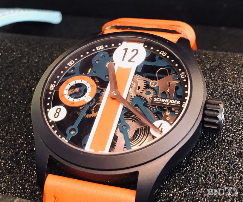 Le prix de base des modèles Schneider&Co est relativement bas, pour des montres mécaniques.