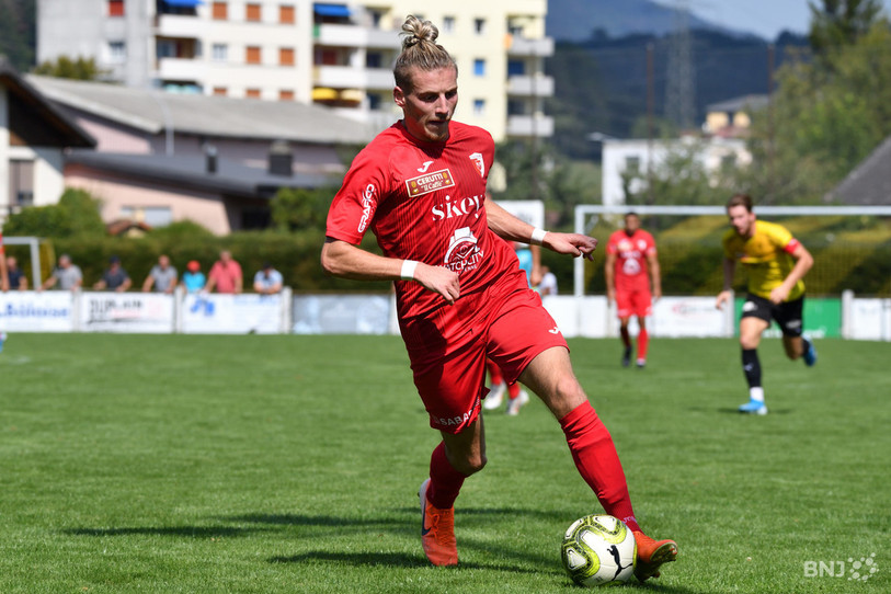 Brian Beyer et le FC Bienne ne savent toujours pas s'ils pourront jouer à Goldau samedi (photo : archives/Georges Henz).