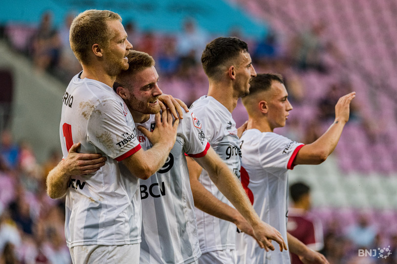 La joie du buteur, Gaëtan Karlen et de ses coéquipiers.  