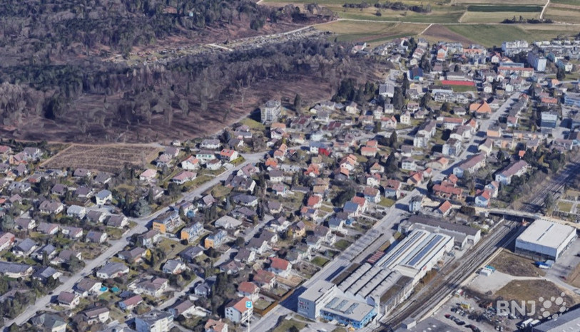 Les habitants de Brügg pourront notamment tester le service de navette flexible. (Photo : Google Maps)