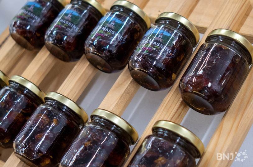 Quelques bocaux prêts à être étiquetés.