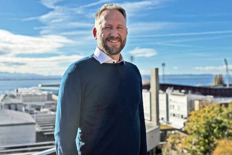 Il prendra ses fonctions le 1er janvier 2026, succédant à Antoine Benacloche qui part à la retraite. (Photo : Ville de Neuchâtel.)