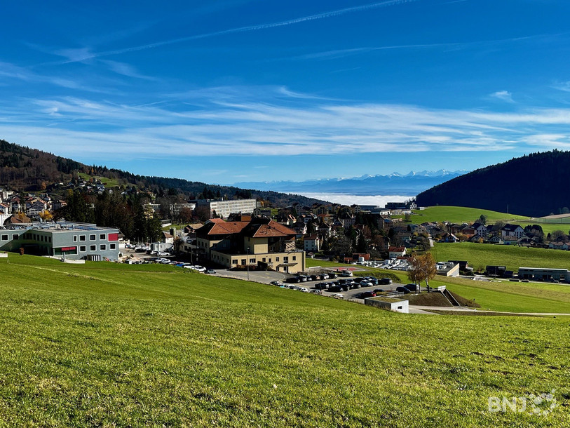 La justice vaudoise est désormais seule en charge de l'instruction sur la mort brutale d'un habitant de Sainte-Croix, en octobre dernier.