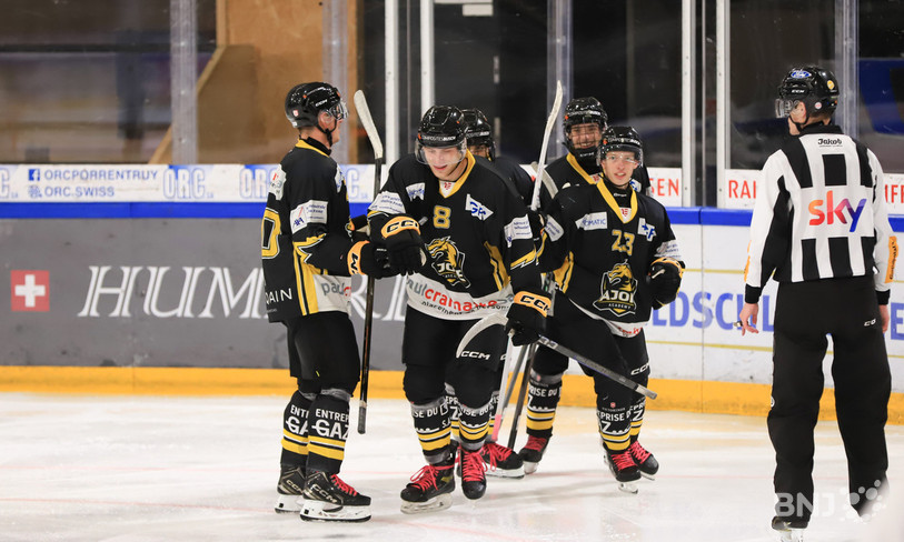 Les moins de 21 ans du HC Ajoie caracolent en tête de leur championnat. Ils peuvent espérer décrocher une promotion à la fin de la saison. (Photo : Mauricette Schnider)