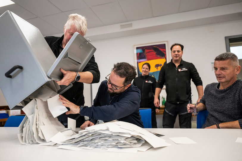 À l’issue du premier tour de l’élections au Gouvernement jurassien le 19 octobre, neuf candidats espèrent un des cinq sièges de l’exécutif. (Photo : KEYSTONE/Alessandro della Valle.)