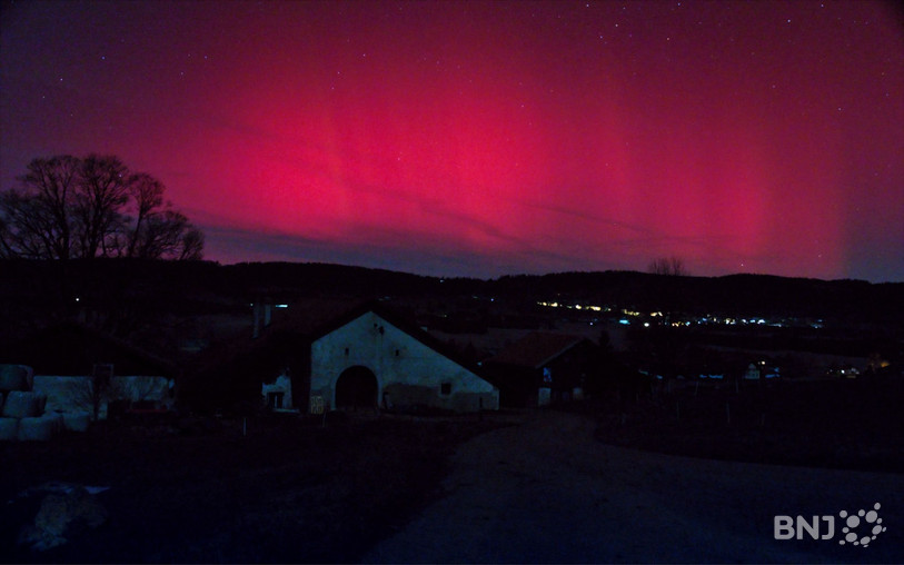 L'aurore boréale vue à Brot-Dessus. (Photo : Pierre Boldt).