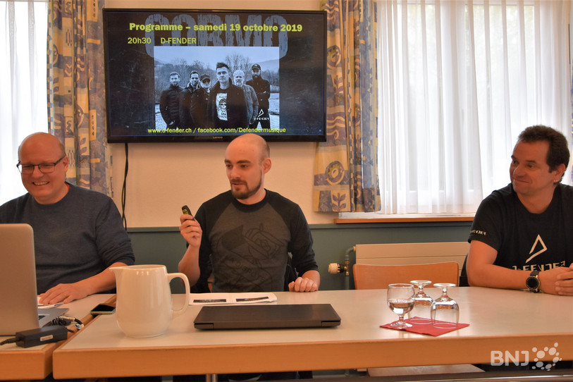 Depuis la gauche, Gérard Py (coordinateur général), Nicolas Py (programmateur et responsable technique), ainsi que Jacques Babey (membre du groupe D-FENDER).