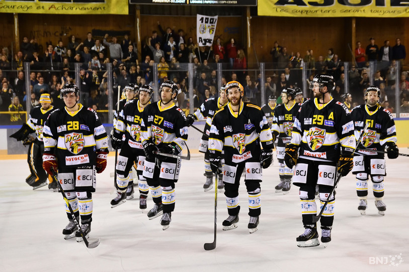 Les ligues professionnelles suisses de hockey sur glace pourront emprunter 350 millions de francs. (Photo d'archive : Georges Henz).