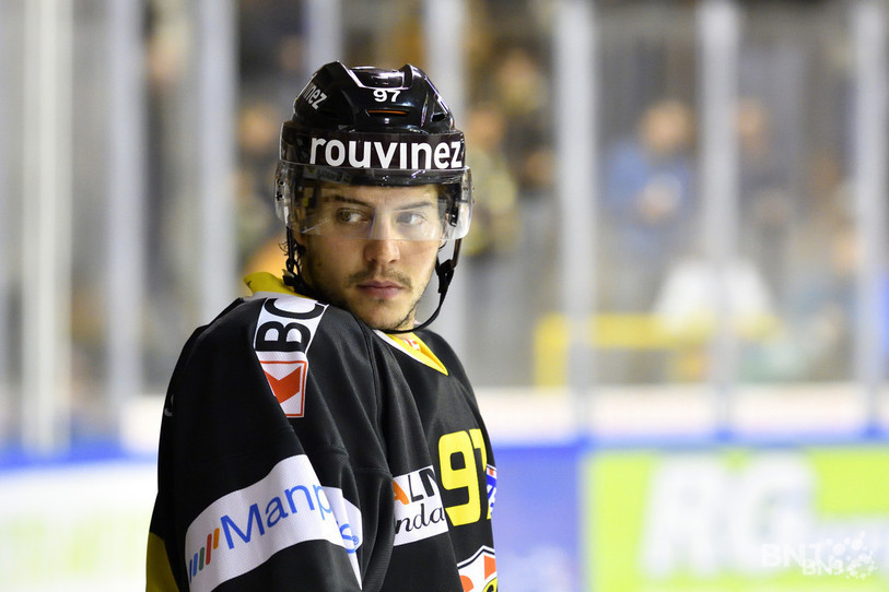 Stefan Mäder va manquer à l'offensive ajoulote (photo : Georges Henz).
