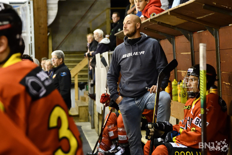 Michaël Röthenmund veut aller loin dans ses premiers play-off à la tête du HC Franches-Montagnes (photo : Georges Henz).