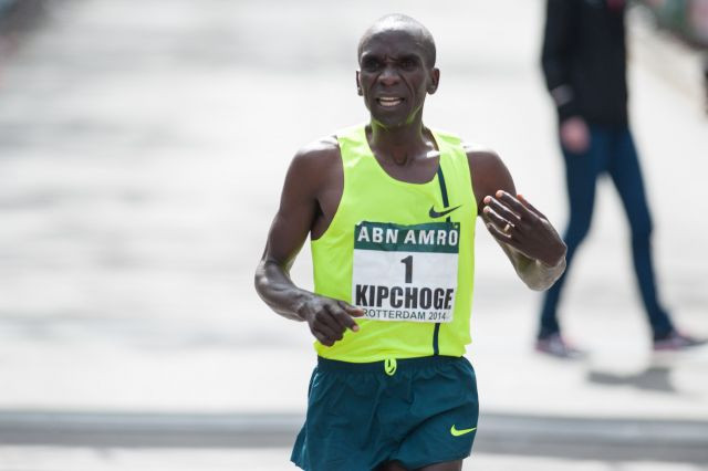 L'athlète kényan Eliud Kipchoge (Photo : Erik van Leeuwen [GFDL (http://www.gnu.org/copyleft/fdl.html)]).