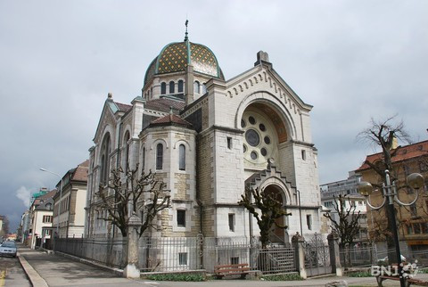 La synagogue de La Chaux-de-Fonds devrait bénéficier du soutien de la Confédération pour mieux protéger les minorités menacées. (photo : archives)