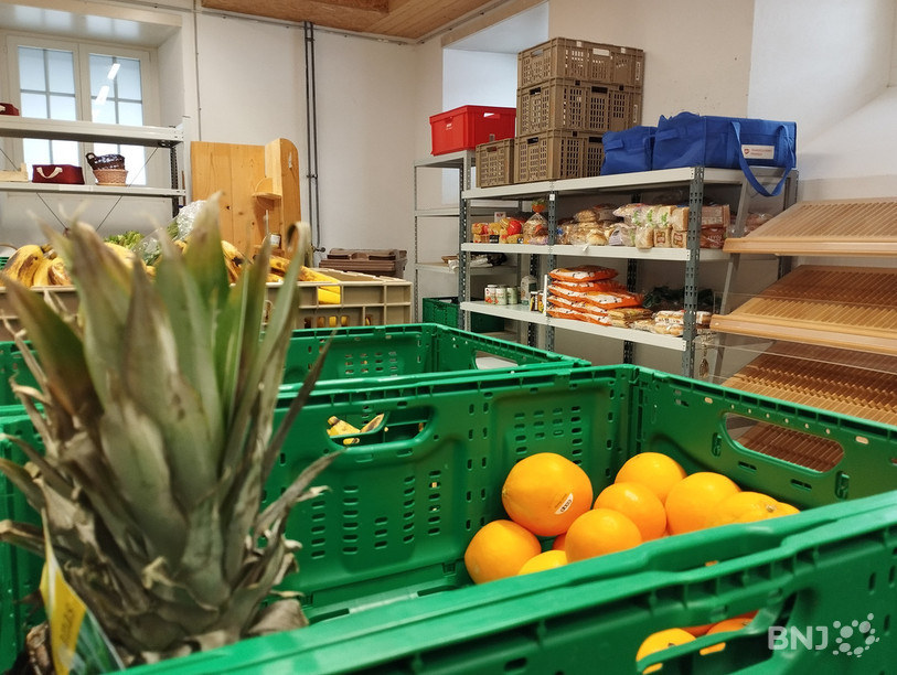 Des caisses d’aliments invendus comme celles-ci, Au P’tit Plus en a récolté environ 11'200 l’an dernier auprès de ses partenaires.
