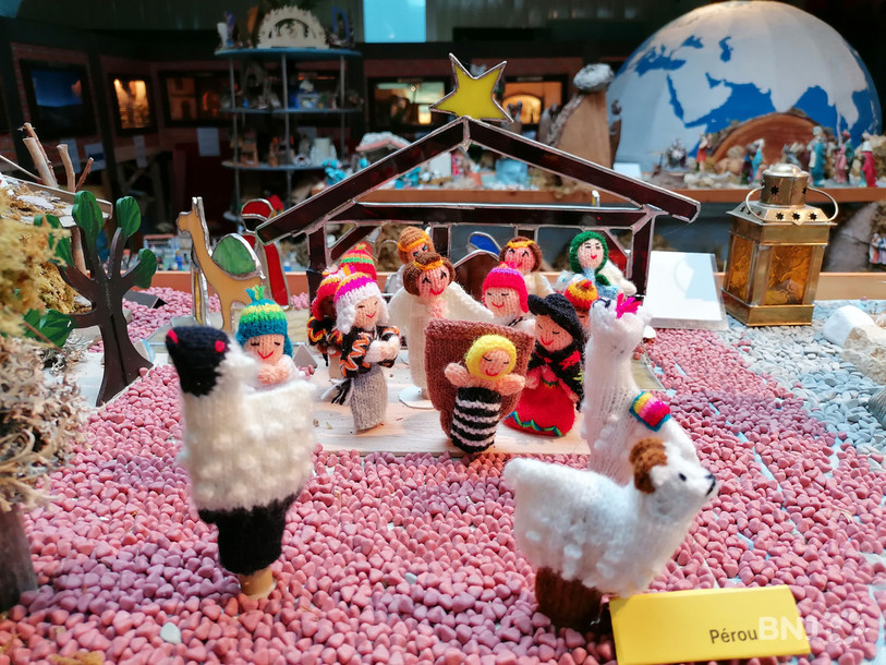 Les crèches viennent du monde entier.