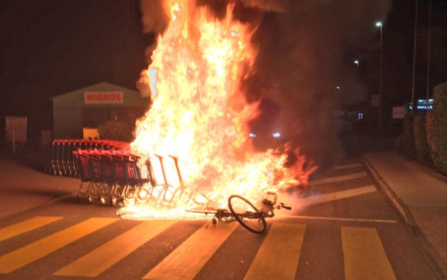Les auteurs de cet incendie intentionnel ont été appréhendés. Il s'agit de deux mineurs. (Photo: Police neuchâteloise).